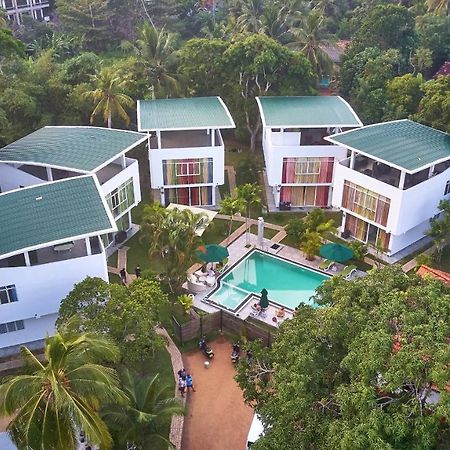 Neptune Eco Villas Уелигама Екстериор снимка